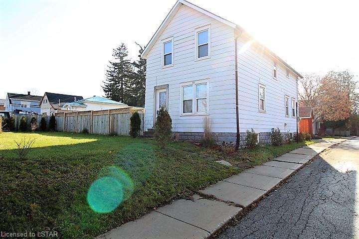 42 TALBOT Street, St. Thomas, Ontario (ID 232422)