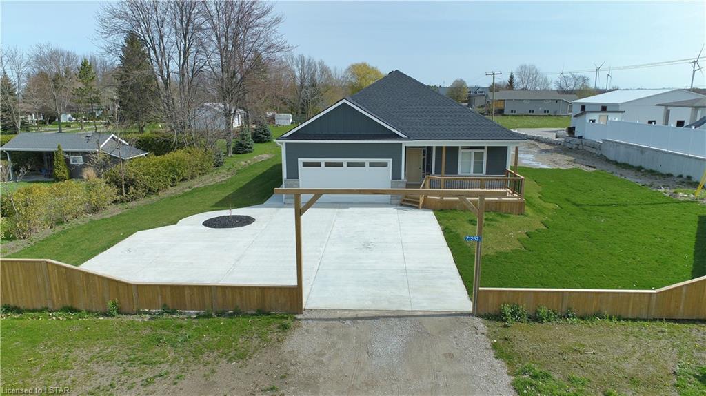 71252 SANDRA Street N, Dashwood, Ontario (ID 40255702)