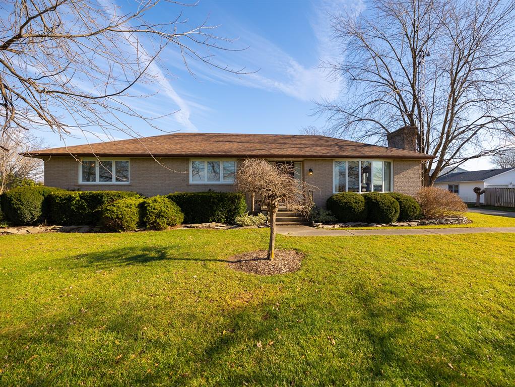 5328 MANDAUMIN Road, Plympton-wyoming, Ontario (ID 21024339)