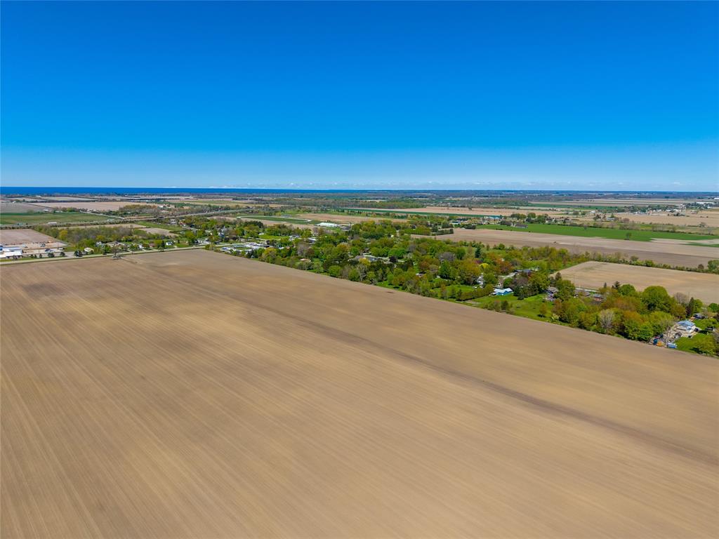2053 LONDON Line, Sarnia, Ontario (ID 26010737)