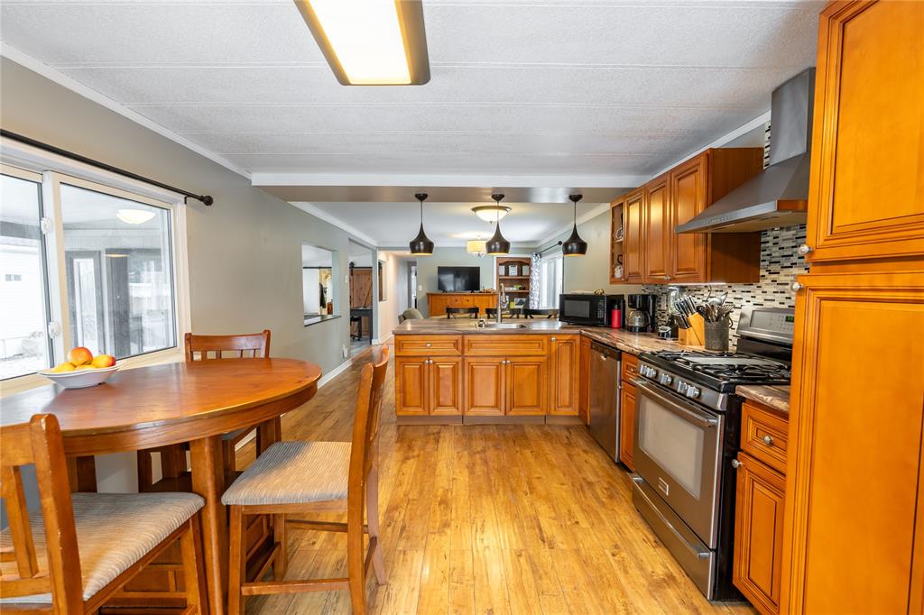 1940 LONDON Line Unit# 84, Sarnia, Ontario (ID 26012672)