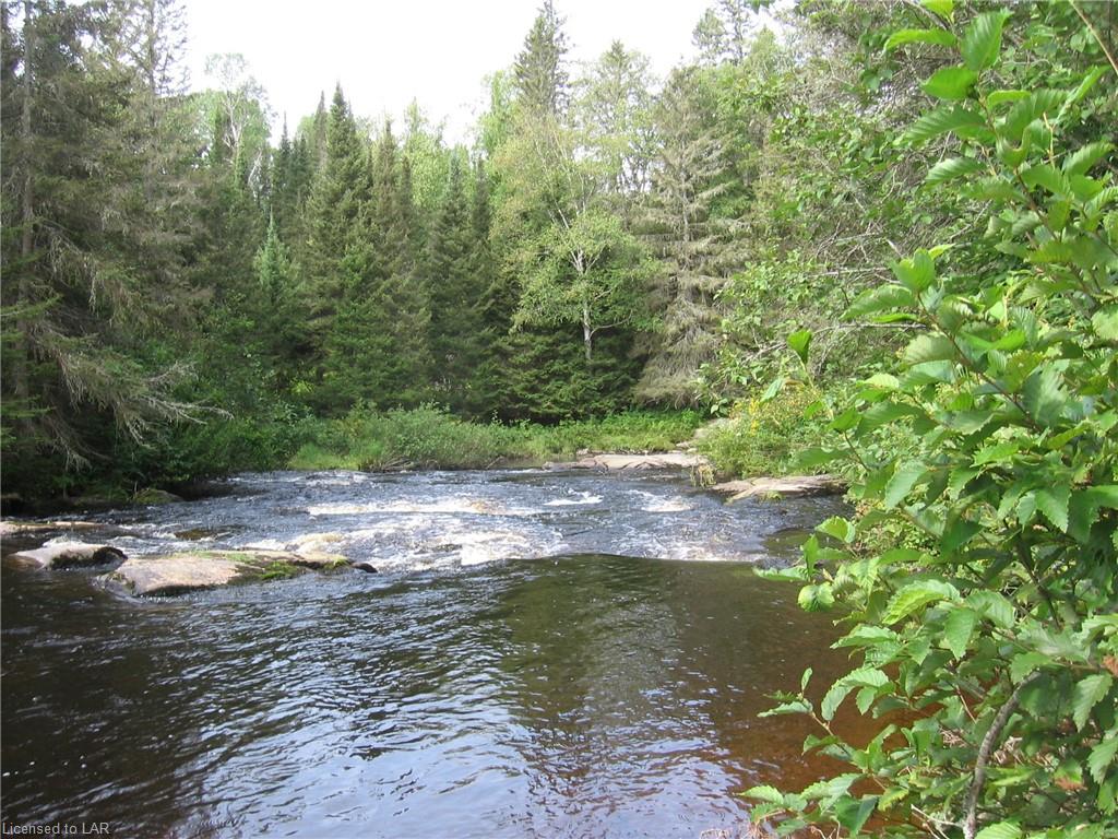 310 NOAH'S Road, Magnetawan, Ontario (ID 228956)