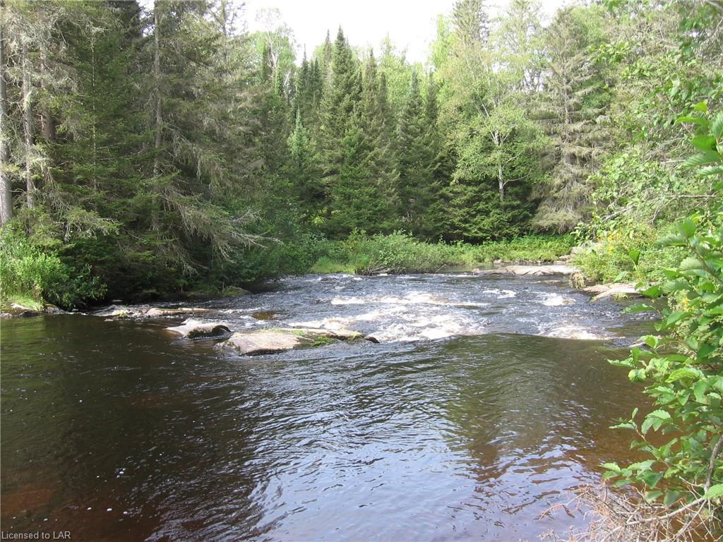 310 NOAH'S Road, Magnetawan, Ontario (ID 256383)