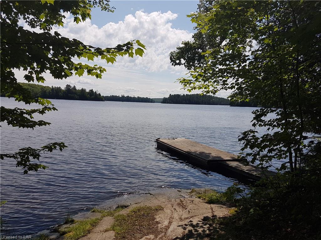 293 & 295 HOLDEN Road, Magnetawan, Ontario (ID 40013257)