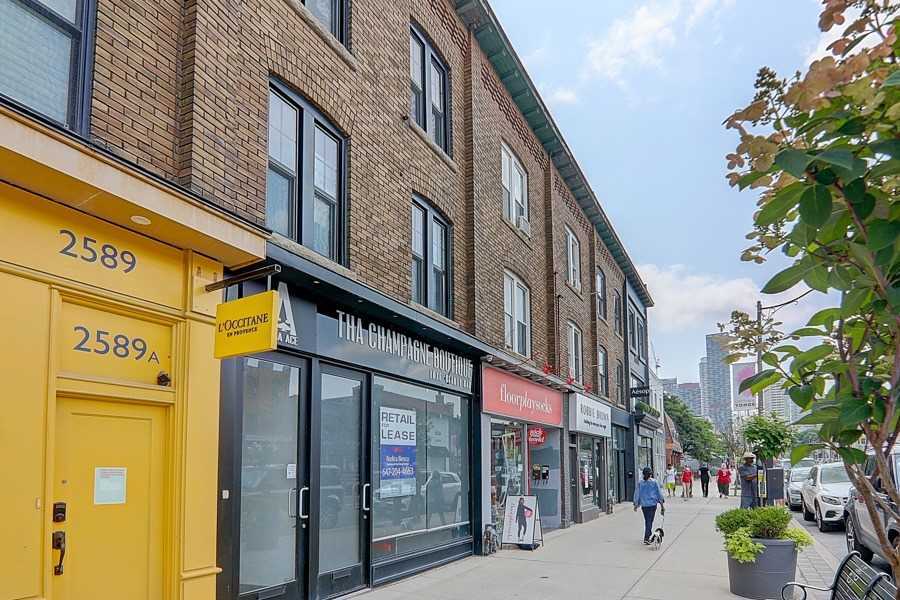 2587 Yonge St, Toronto, Ontario (ID C5137062)