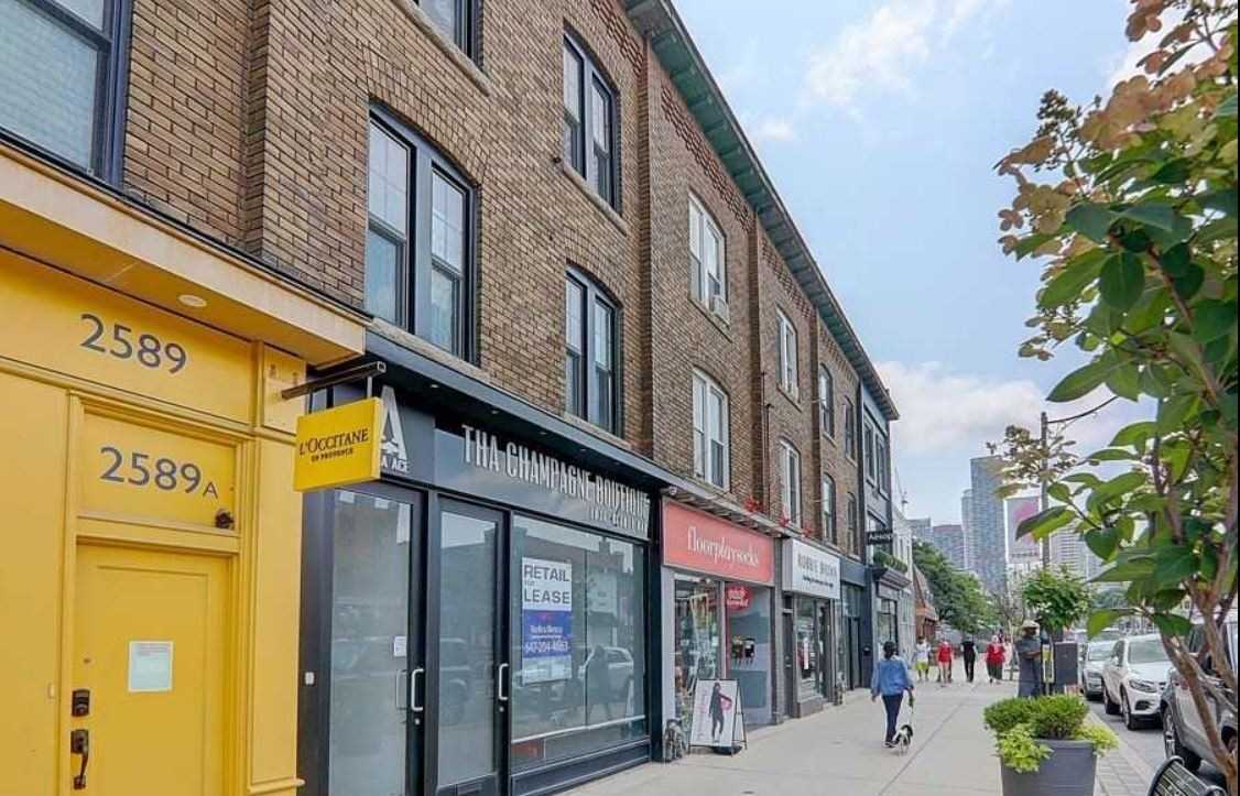2587 Yonge St, Toronto, Ontario (ID C5352987)