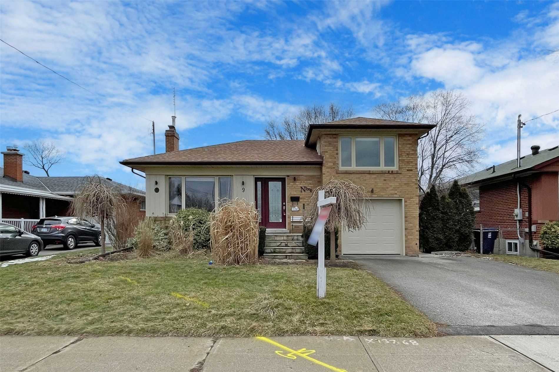 9 Boreal Rd, Toronto, Ontario (ID W5915001)