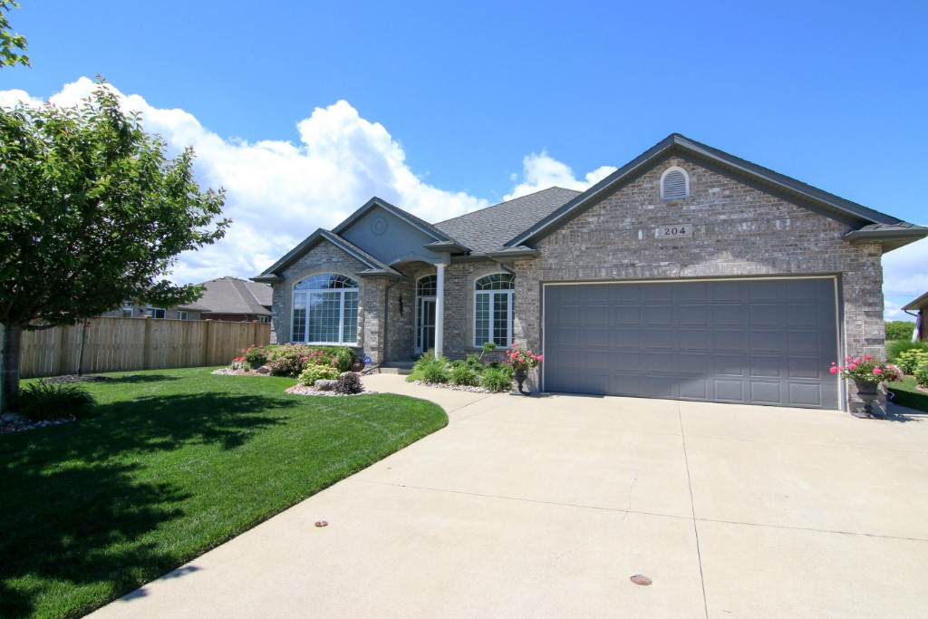 204 AUGUSTA BLVD, Sarnia, Ontario (ID 201776246)