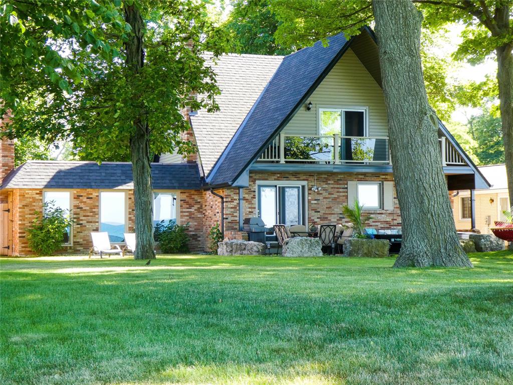 2557 OLD LAKESHORE Road, Sarnia, Ontario (ID 19022051)