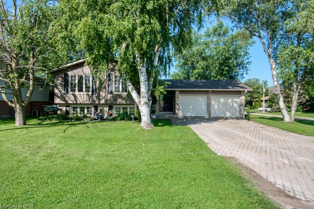 41 ELLEN Street, Brucefield, Ontario (ID 40155991)