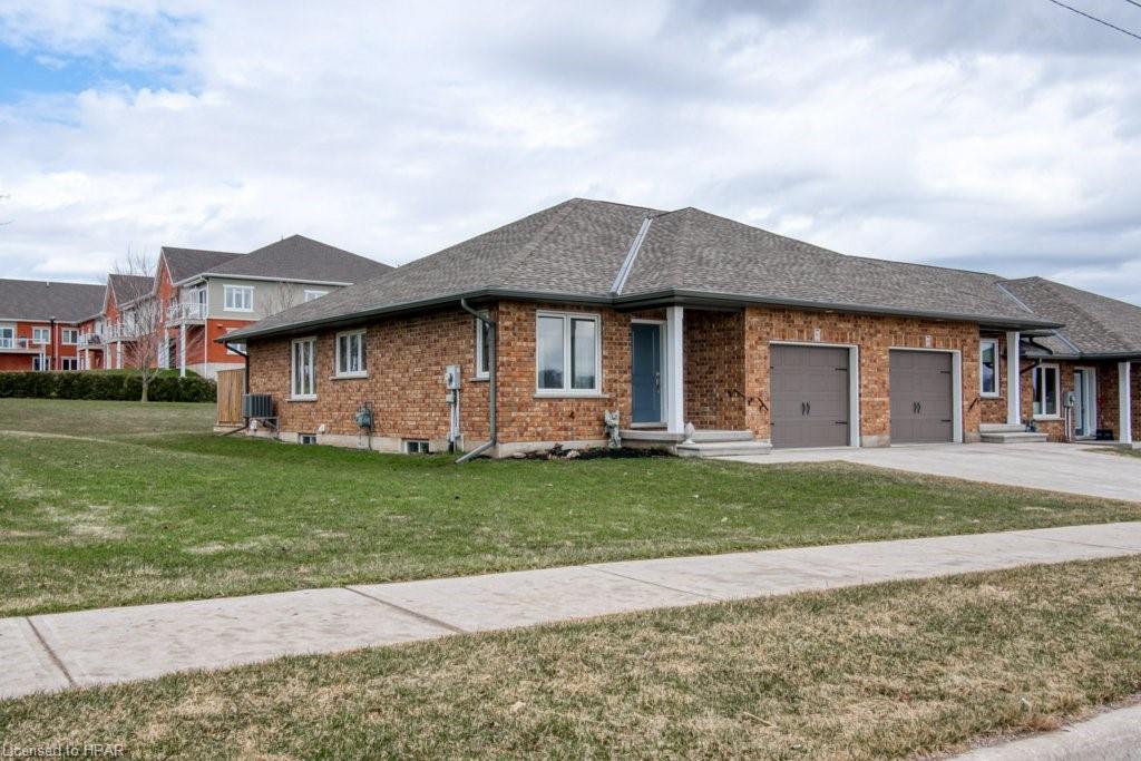 272 BEECH Street, Clinton, Ontario (ID 40231766)