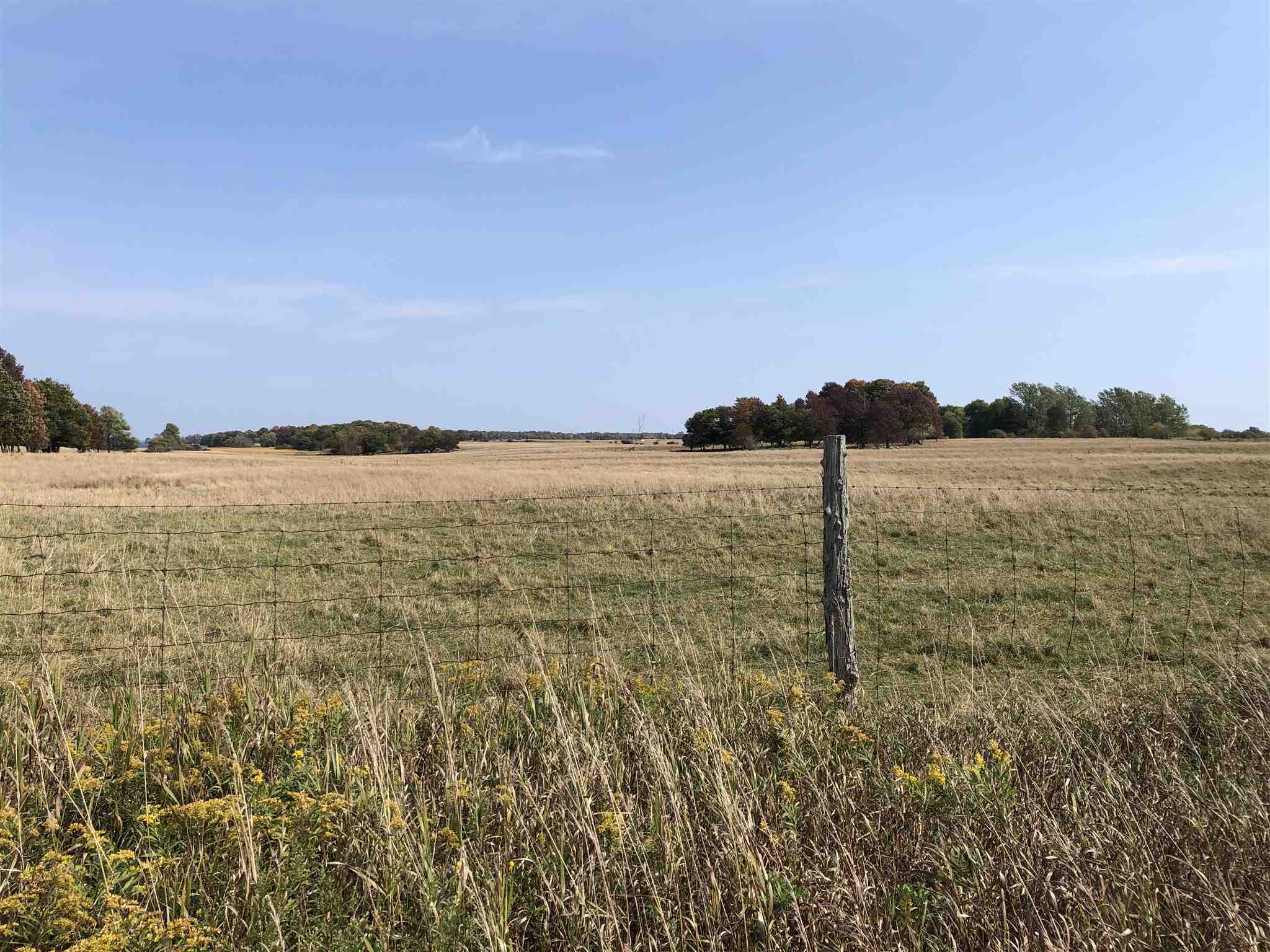 Highway 96, Wolfe Island, Ontario (ID K20006202)