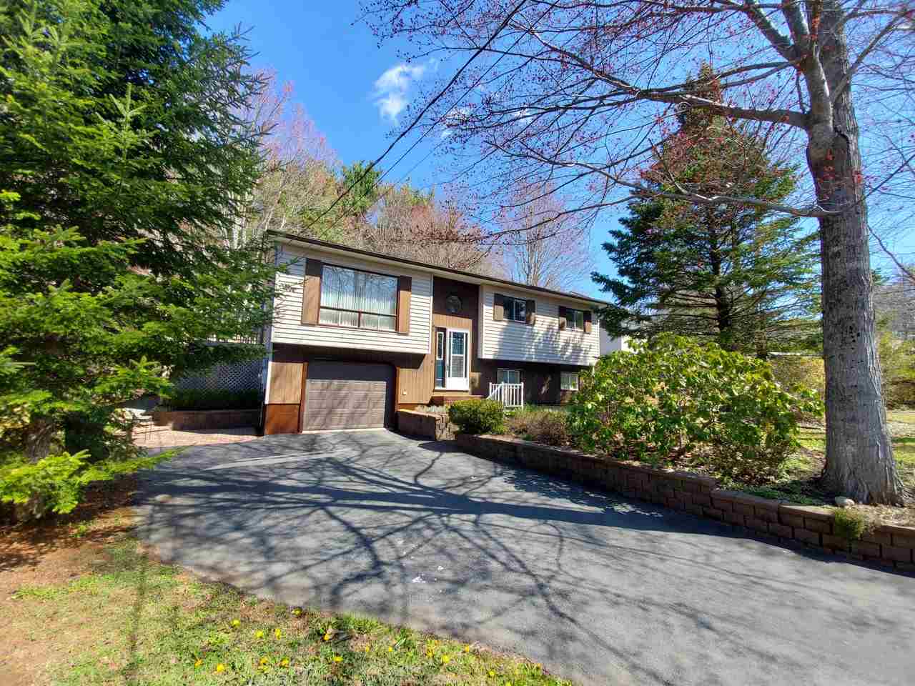 72 Winburn Avenue, Bridgewater, Nova Scotia (ID 202007574)