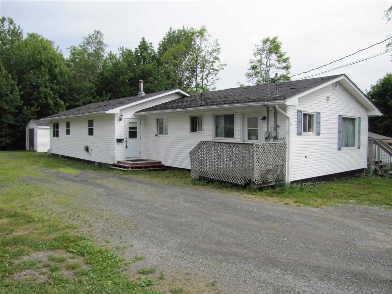 18 & 18B Brown Street, Bridgewater, Nova Scotia (ID 202011605)