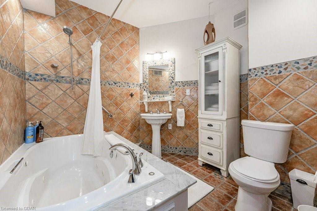 102 ERAMOSA Road, Guelph, Ontario (ID 40059672) - image 16