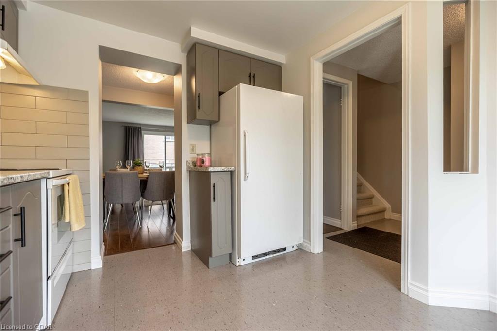 1 THORNBERRY Court, Guelph, Ontario (ID 40267528) - image 9