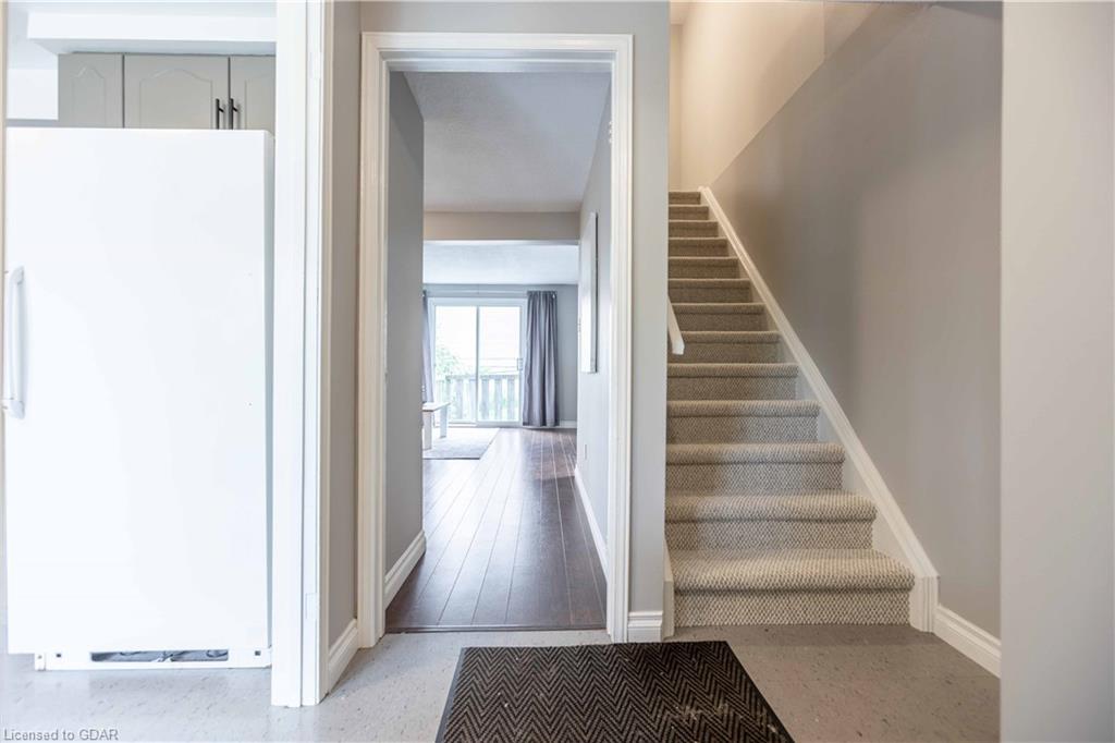 1 THORNBERRY Court, Guelph, Ontario (ID 40267528) - image 12