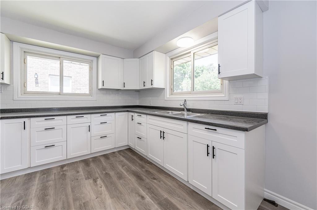 313 VICTORIA Road N, Guelph, Ontario (ID 40284724) - image 8