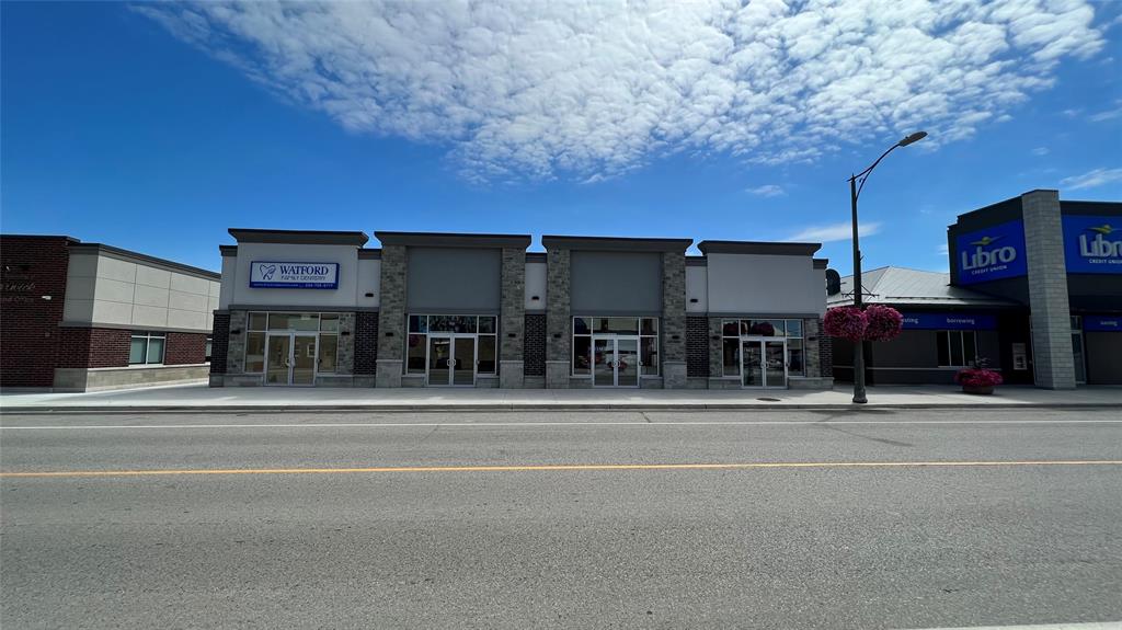 5270 NAUVOO Road Unit# 3, Warwick, Ontario (ID 22019219)