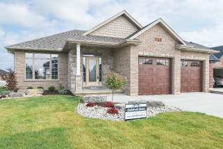 946 RIOPELLE DR, Sarnia, Ontario (ID 201568548)