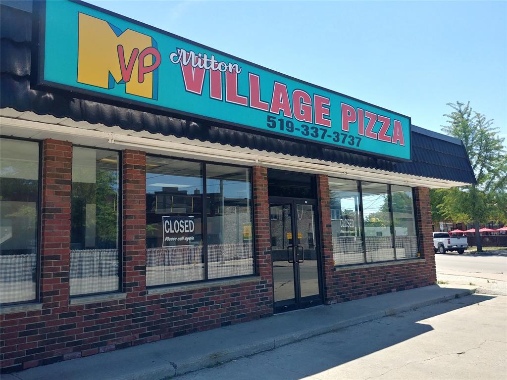 110 ONTARIO Street, Sarnia, Ontario (ID 21010391)