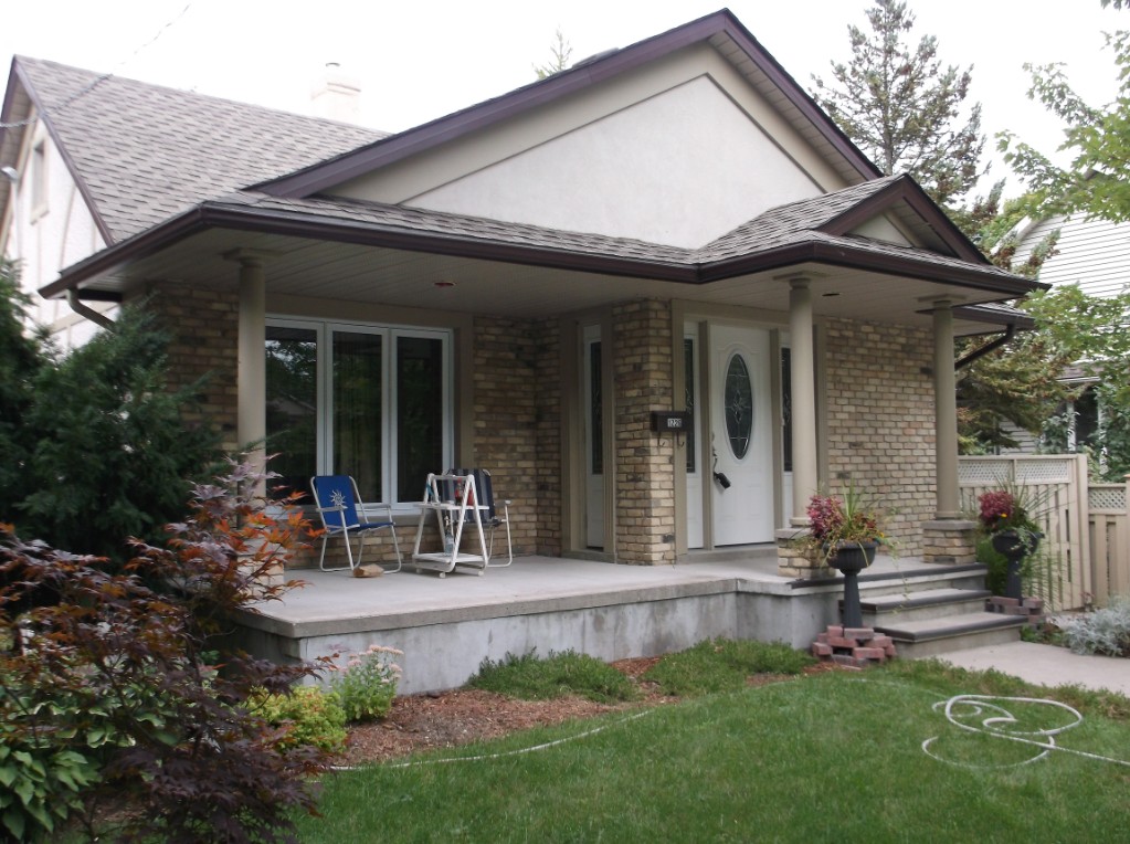 1226 LAKESHORE RD, Sarnia, Ontario (ID 201673774)