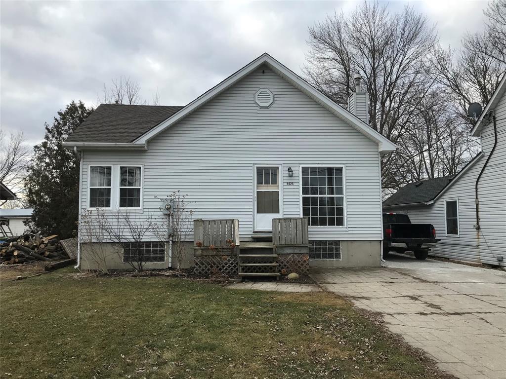 4425 PETROLIA Line, Petrolia, Ontario (ID 20003339)
