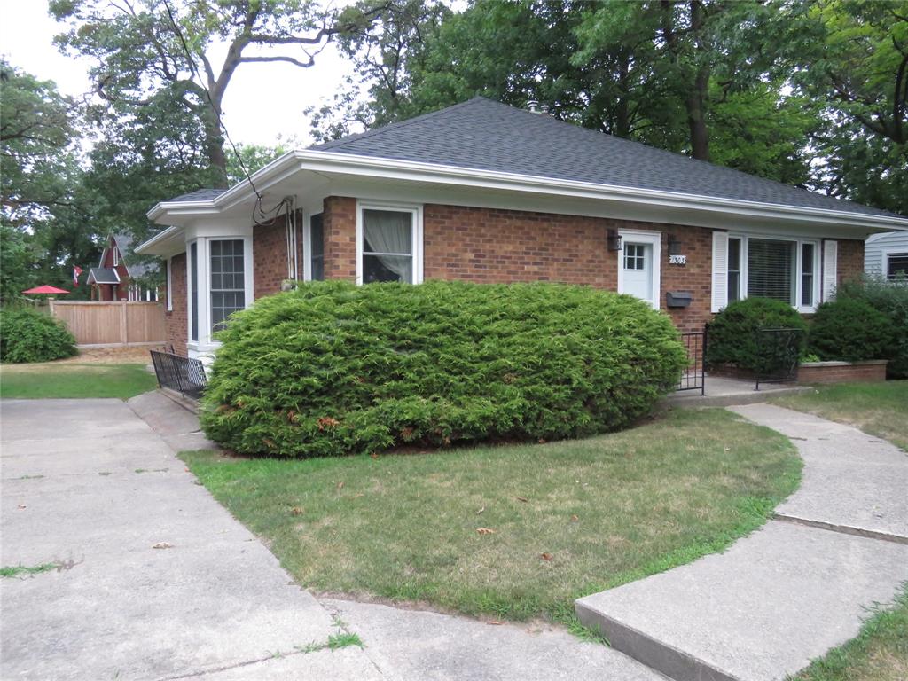1303 CHRISTINA Street North, Sarnia, Ontario (ID 19024778)