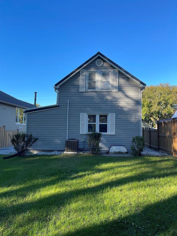 1463 EXMOUTH Street, Sarnia, Ontario (ID 25021116)