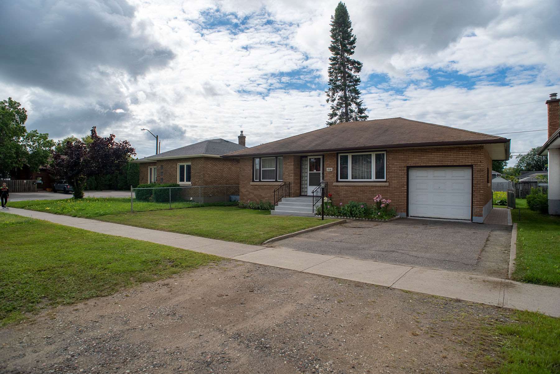 2130 Arthur Street E, Thunder Bay, Ontario (ID TB201799)