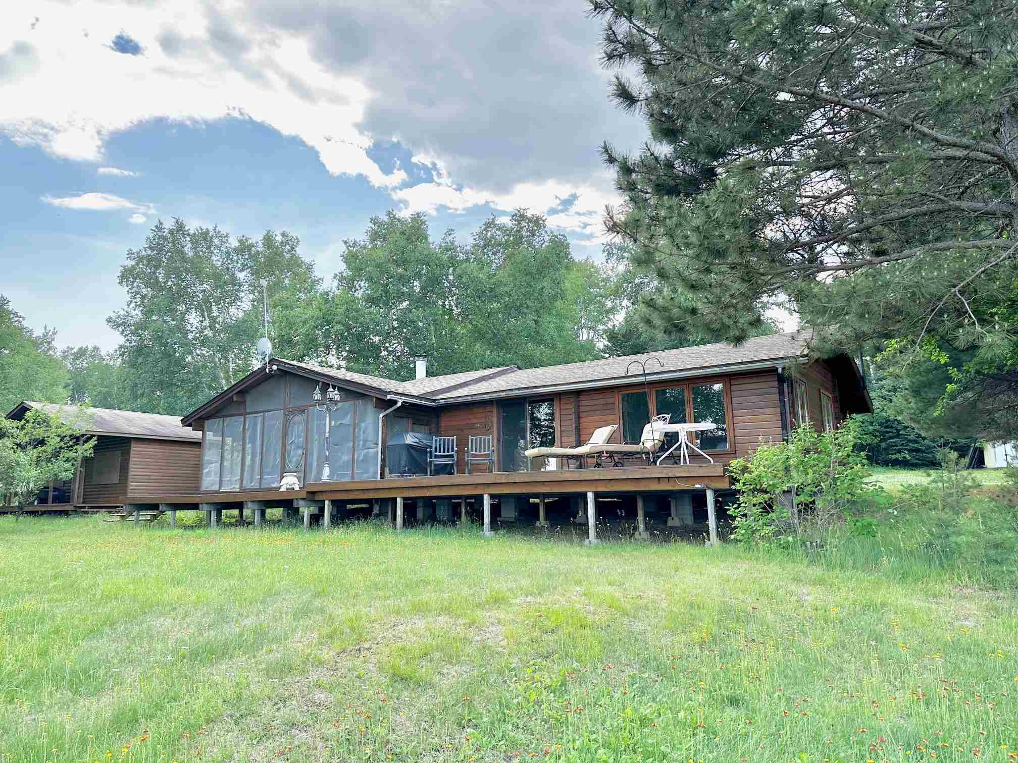 469 Lac Des Mille Lac Road (ID TB231834)