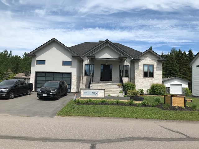 1004 Foxborough Place, Thunder Bay, Ontario (ID TB201449)