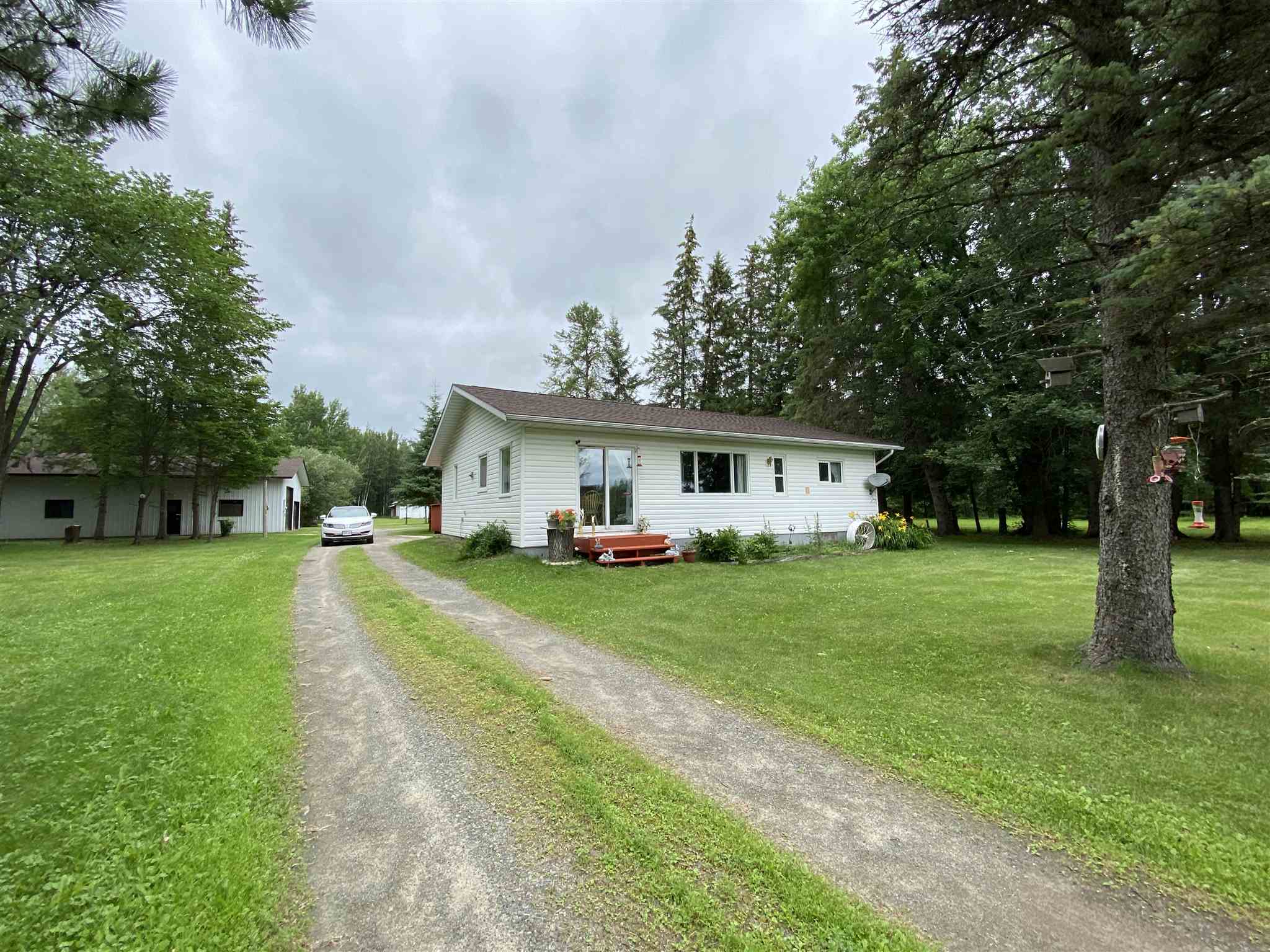 957 Baseline Road, Pinewood, Ontario (ID TB201698)