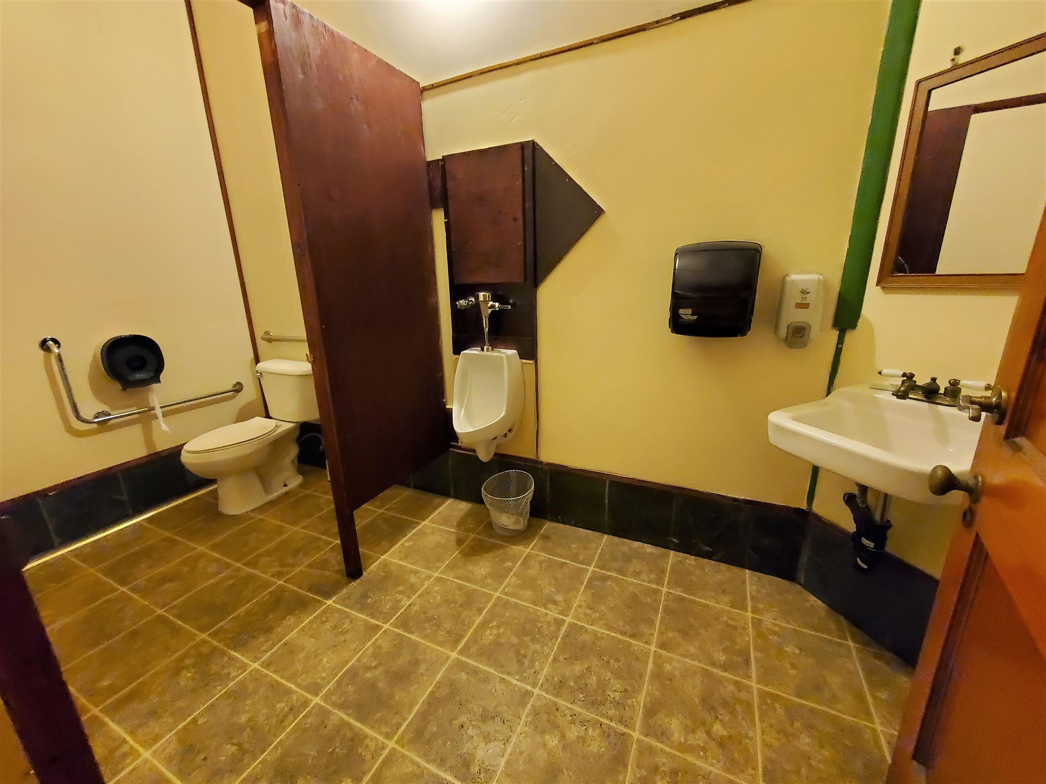 298 Scott Street, Fort Frances, Ontario (ID TB252309)