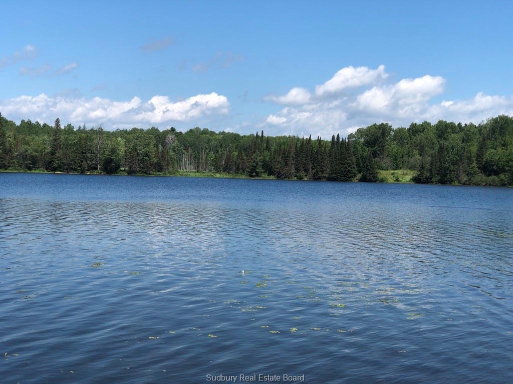 Fryer Lake, Spanish, Ontario (ID 2098683)