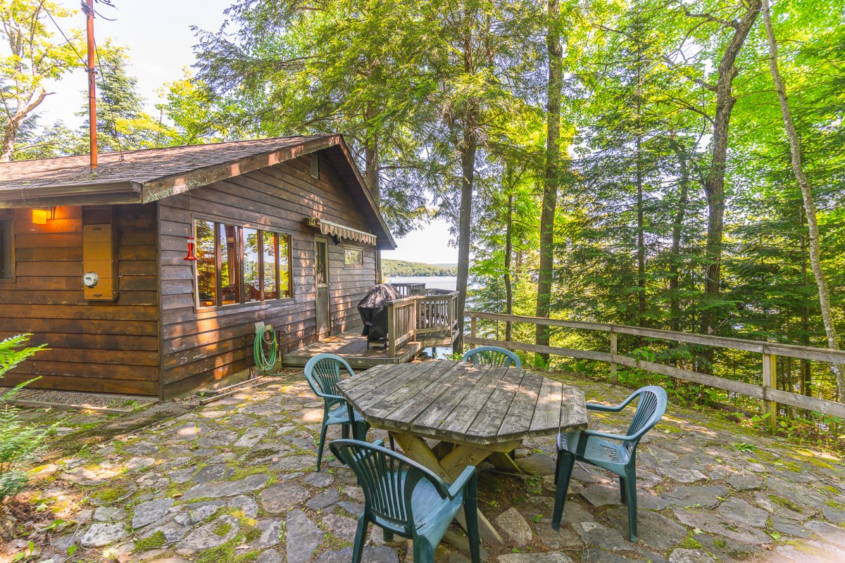 1058 Erchen Lane, Minden, Ontario