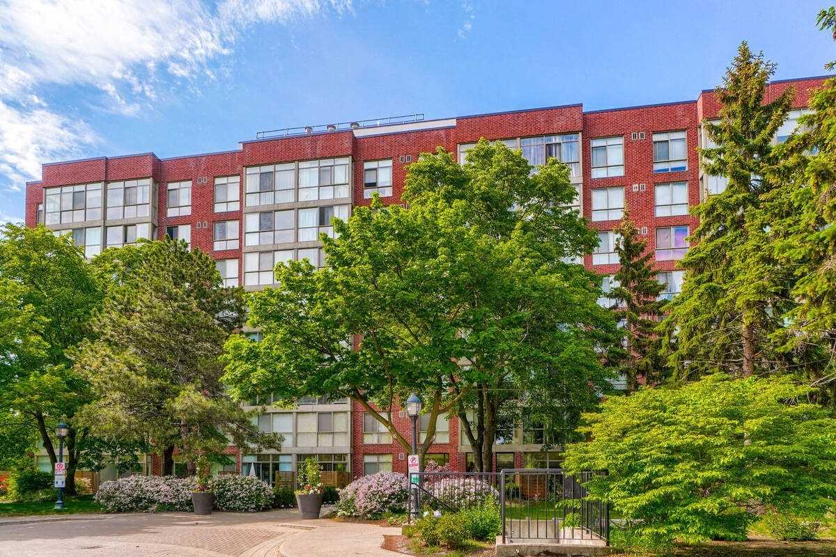 24 Southport St, Toronto, Ontario (ID W5260139)