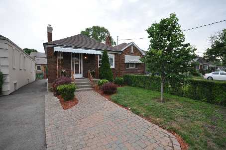 46 Bernice Cres, Toronto, Ontario (ID W2378966)