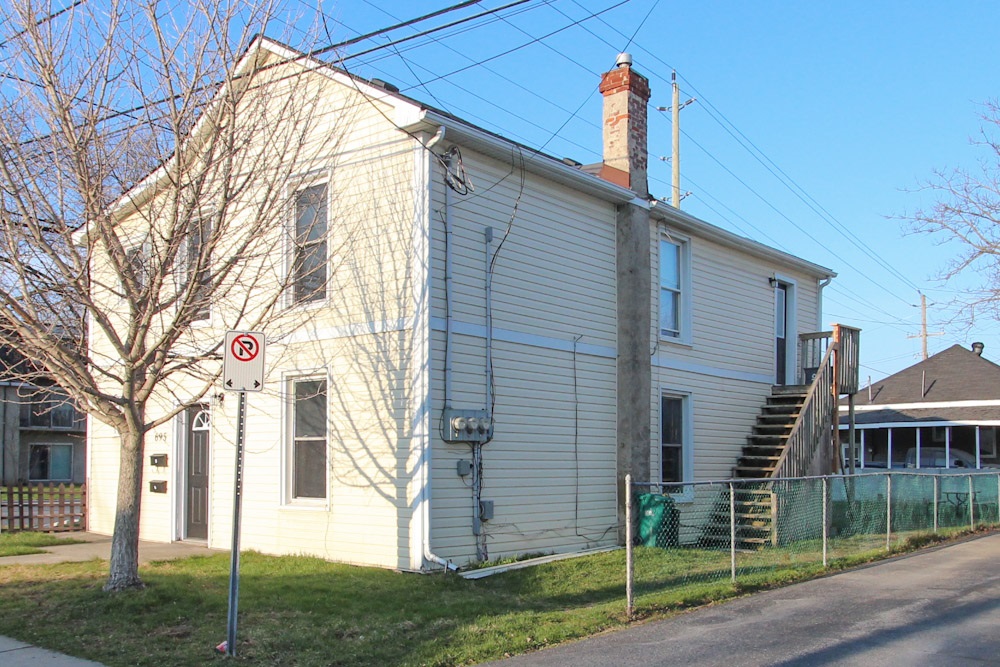 695 Victoria Street, Kingston, Ontario (ID K20002041)