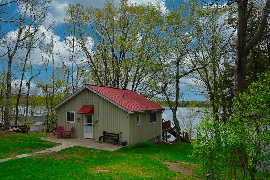 3515 Buck Point Road, South Frontenac, Ontario (ID K21001167)