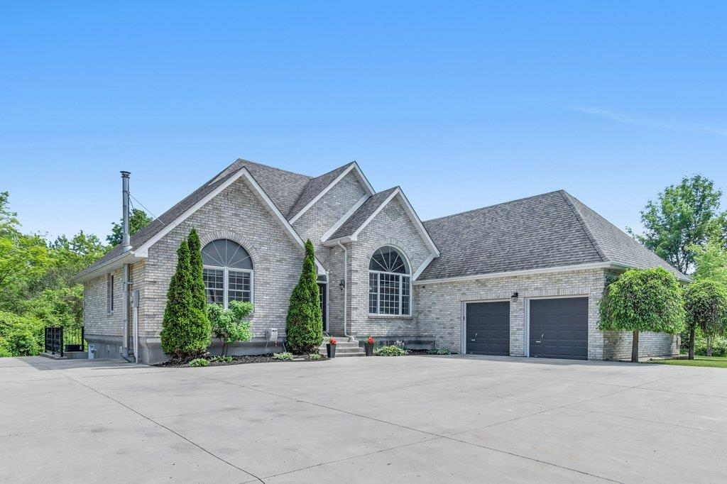 1747 Hitchcock Drive, Inverary, Ontario (ID K21003859)