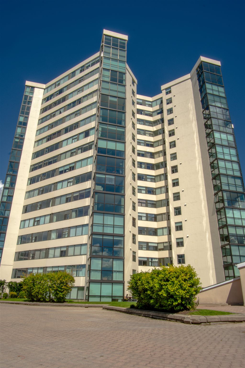 Unit# 805 185 Ontario Street, Kingston, Ontario (ID K20005101)