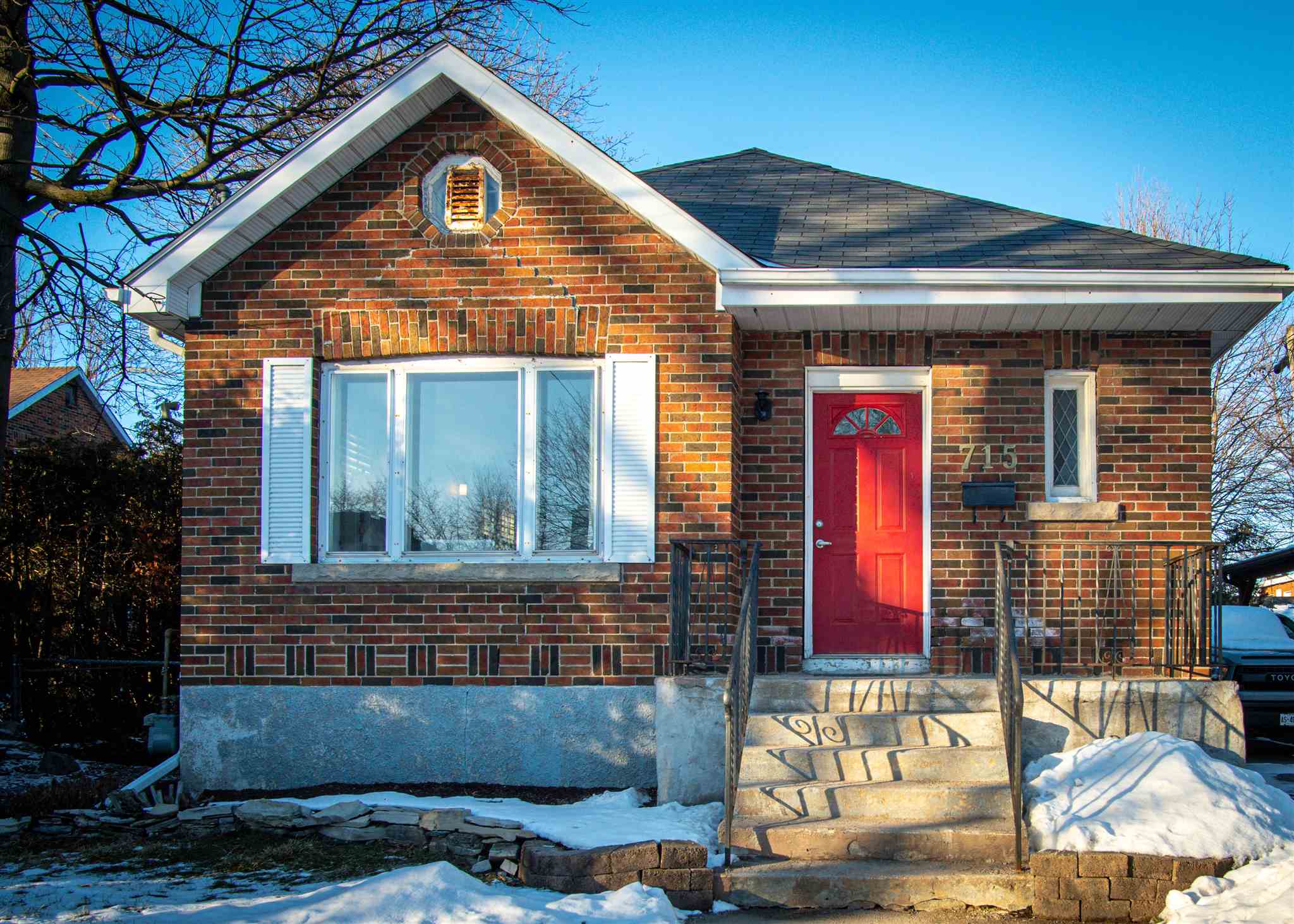 715 Brock Street, Kingston, Ontario (ID K21000266)