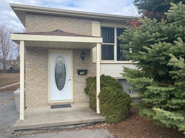 286 OWENS Crescent, Kingston, Ontario (ID 40267699)