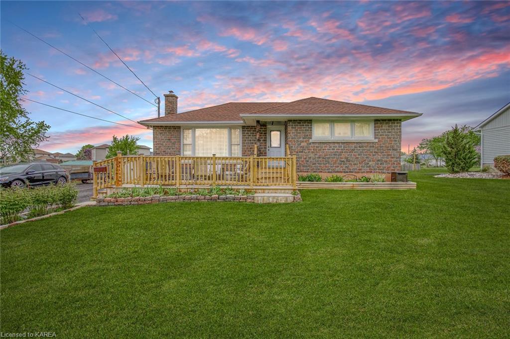 330 CORONATION Boulevard, Amherstview, Ontario (ID 40269688)
