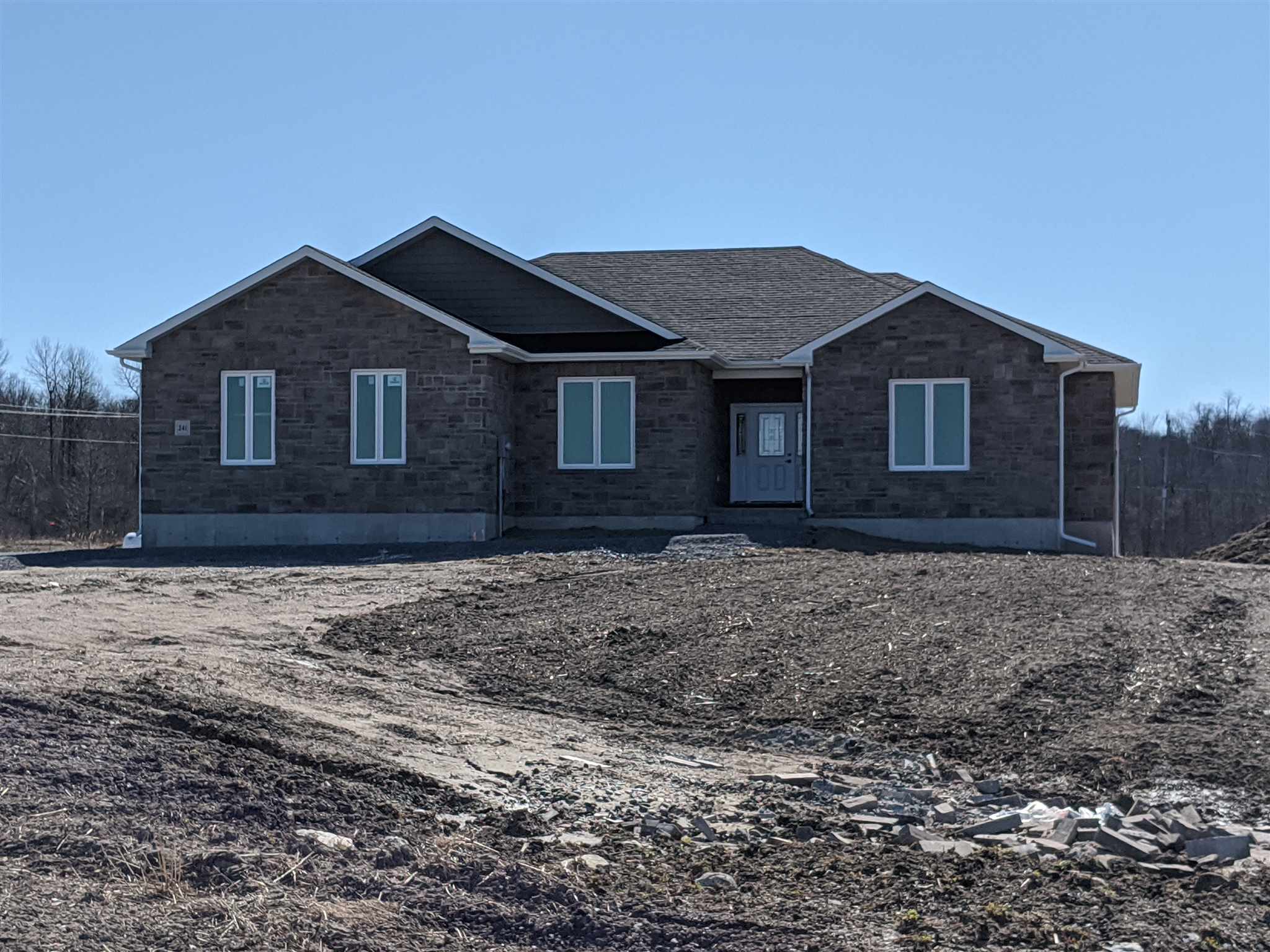 241 Mann Drive, Kingston, Ontario (ID K20000067)