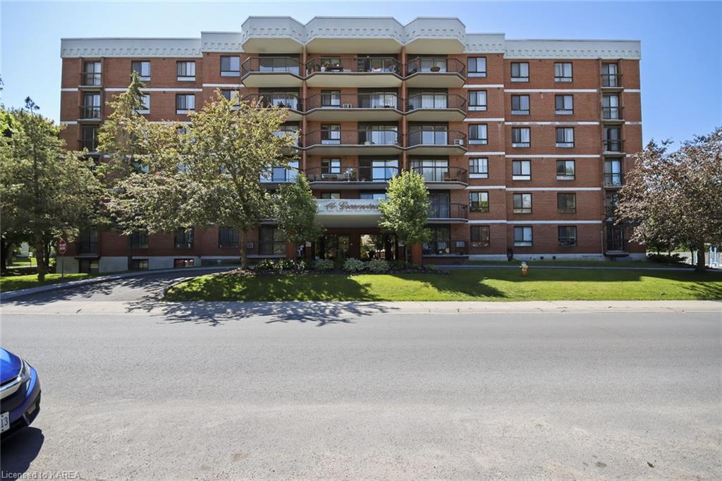 14 GREENVIEW Drive Unit# 105, Kingston, Ontario (ID 40274458)