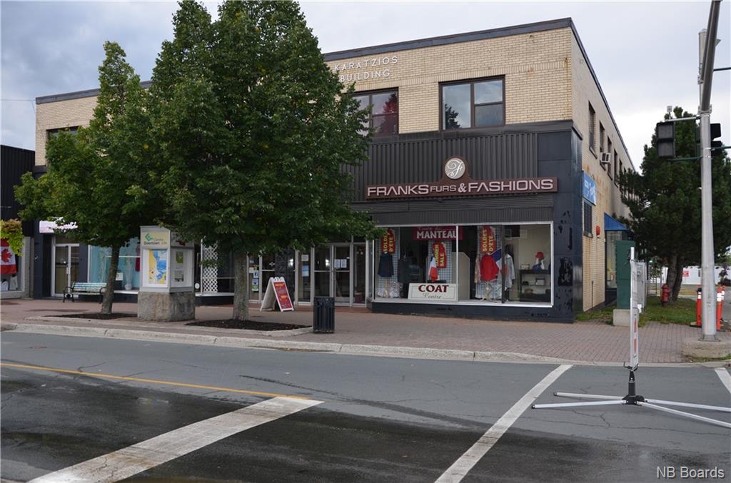 195 Main, Bathurst, New Brunswick (ID NB048728)