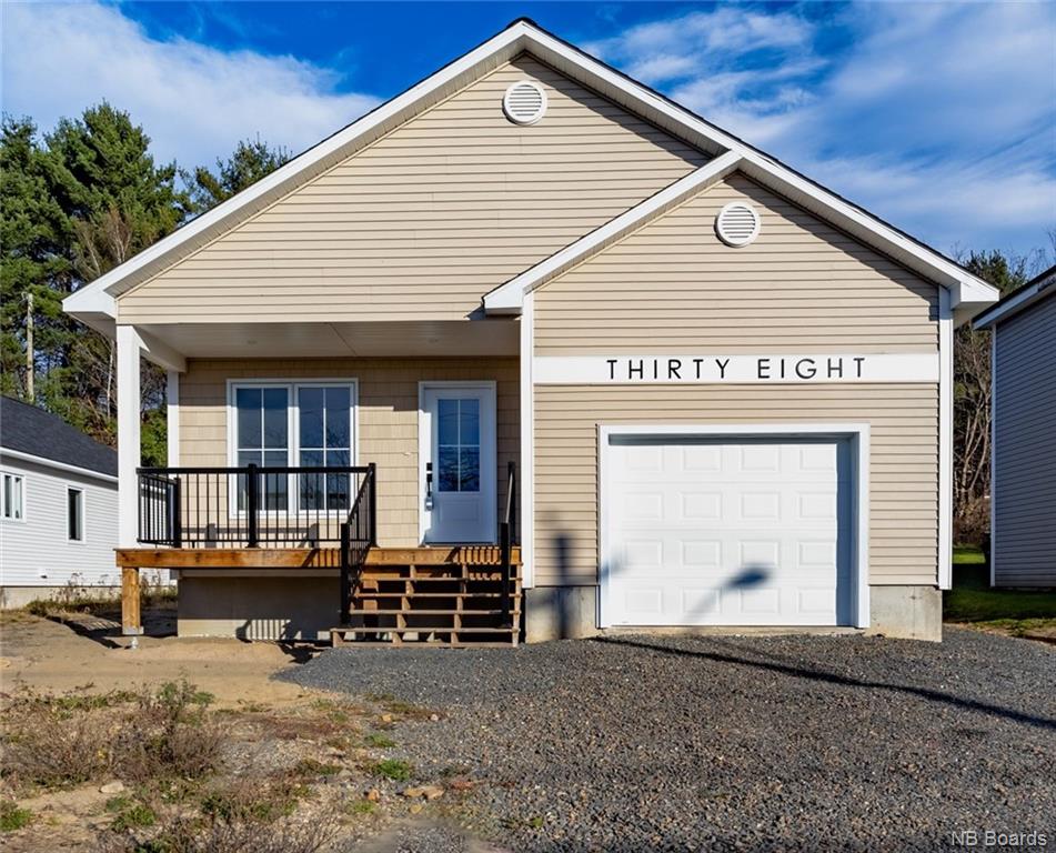 38 River Street, Fredericton, New Brunswick (ID NB069160)