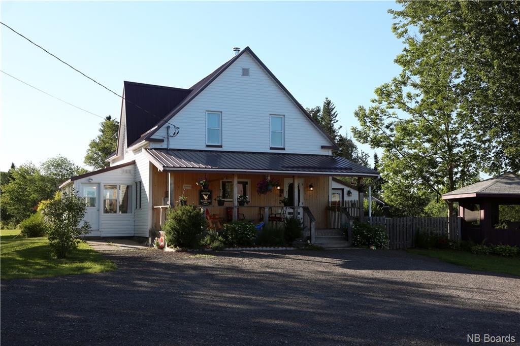 106 107 Route, Nashwaak Bridge, New Brunswick (ID NB045961)